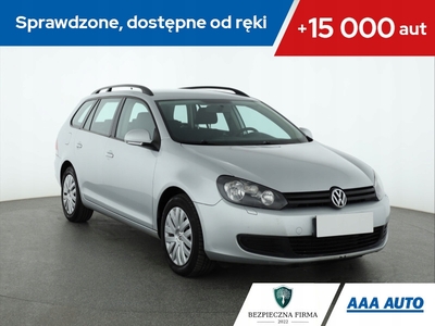 Volkswagen Golf VI Variant 1.6 TDI-CR DPF BlueMotion 105KM 2011