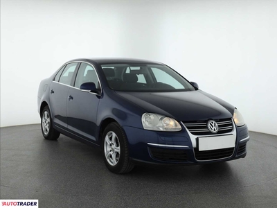 Volkswagen Jetta 2.0 147 KM 2006r. (Piaseczno)