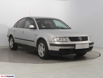 Volkswagen Passat 1.8 147 KM 1998r. (Piaseczno)