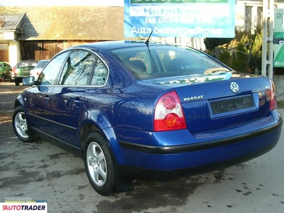 Volkswagen Passat 1.8 benzyna 150 KM 2003r. (Skawina)