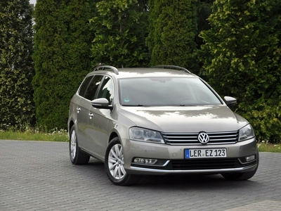 Volkswagen Passat B7 Variant 2.0 TDI CR DPF BlueMotion 140KM 2012