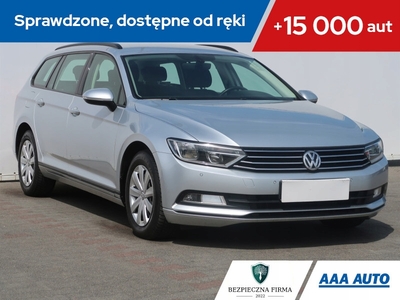 Volkswagen Passat B8 Variant 2.0 TDI BlueMotion SCR 150KM 2017