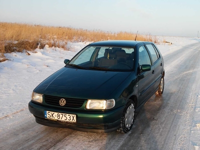 Volkswagen Polo 1.4 benzyna 70 KM 1996r. (Gotkowice)