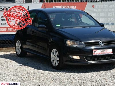 Volkswagen Polo 1.6 diesel 90 KM 2010r. (Kampinos)