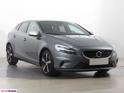 Volvo V40 1.5 150 KM 2018r. (Piaseczno)