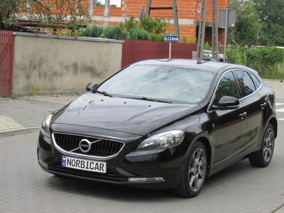 Volvo V40 II Cross Country 2.0 D3 DRIVE-E 150KM 2016