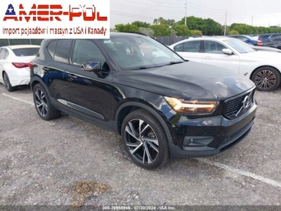 Volvo XC40 2022