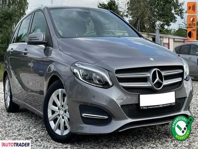 Mercedes B-klasa 1.5 diesel 109 KM 2015r. (Kutno)