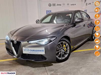 Alfa Romeo Giulia 2.0 benzyna 200 KM 2018r. (Warszawa)