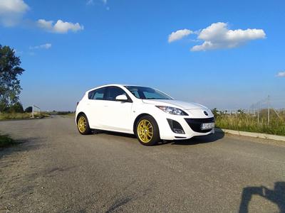 Mazda 3 bl. Godny uwagi.