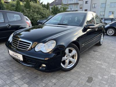 Mercedes C200 . Rezerwacja .