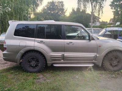 Mitsubishi pajero 3.2did hak napedy 7 osób