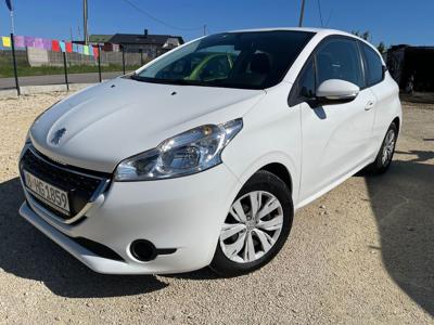 Peugeot 208 * 1.0 Benzyna* 2014 Rok* 80KM* Bezwypadek* Zamiana*