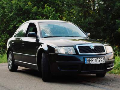 Skoda SuperB, benzyna/LPG do 2027, ważne opłaty