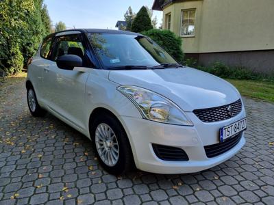 Suzuki Swift 1.2 benzyna 2012 rok biała perła klima alu