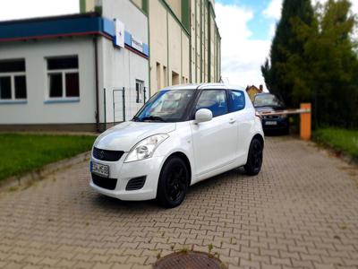 Suzuki Swift 1.3 benzyna/94KM/Biała Perła/Klima/SUPER STAN/z Niemiec