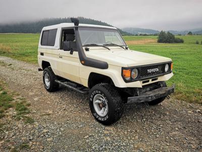 Toyota Land Cruiser LJ73 2.4TD