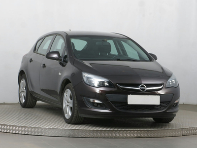 Opel Astra 2015 1.4 16V 110884km Hatchback