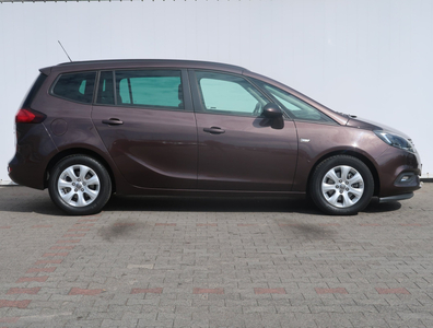 Opel Zafira 2017 1.4 Turbo 119551km Samochody Rodzinne