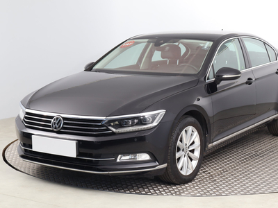 Volkswagen Passat 2016 1.8 TSI 88568km Sedan