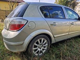 Ładny Opel Astra III H jeden właściciel 1,6 gaz 2004