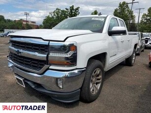 Chevrolet Silverado 5.0 benzyna 2018r. (NEW BRITAIN)