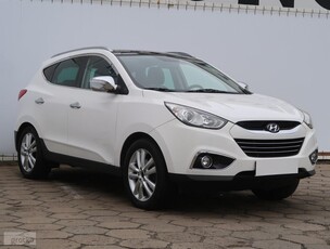 Hyundai ix35 , Skóra, Navi, Klimatronic, Tempomat, Parktronic,