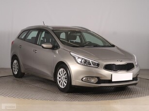 Kia Cee'd II , Salon Polska, Serwis ASO, Klima, Parktronic