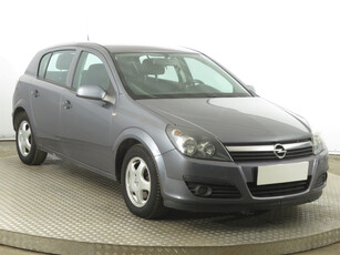 Opel Astra 2011 1.6 16V 215489km Hatchback