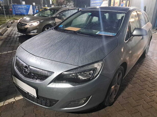 Opel Astra 2011 1.6 T 289543km Kombi