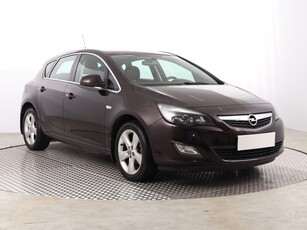 Opel Astra J , Salon Polska, Serwis ASO, Klimatronic, Tempomat