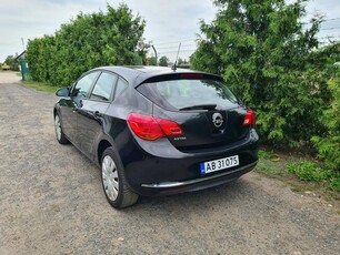 Opel Astra Tanie Bezwypadkowe i Bezawaryjne autko do taniego jeżdżenia