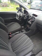 Opel Corsa 1, 2 rok 2011