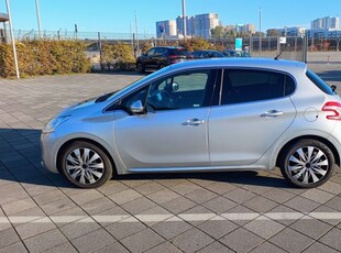 Peugeot 208 1.6 e-HDi Allure STT