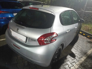 Peugeot 208 2014 1.4 HDI 121901km Hatchback