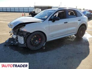 Porsche Cayenne 4.0 benzyna 2021r. (FRESNO)