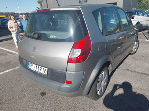 Renault Scenic 2007 1.6 16V 240567km Samochody Rodzinne