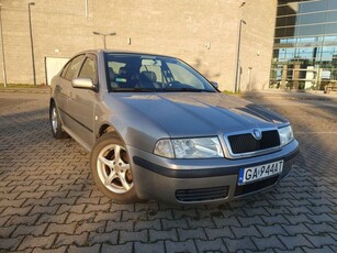 Skoda Octavia Tour 1.6 MPI, 102KM, Liftback