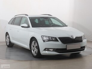 Skoda Superb III , 1. Właściciel, Navi, Klimatronic, Tempomat, Parktronic