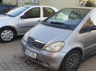 Sprzedam Mercedesa A klasa, niski przebieg