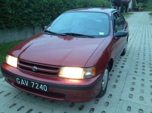 Toyota Tercel DX żółte tablice