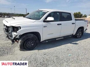 Toyota Tundra 5.0 benzyna 2018r. (MENTONE)