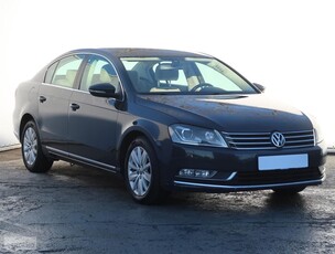 Volkswagen Passat B7 , Salon Polska, DSG, Navi, Xenon, Bi-Xenon, Klimatronic,