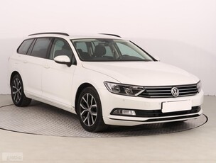 Volkswagen Passat B8 , Salon Polska, 1. Właściciel, VAT 23%, Navi, Klimatronic,