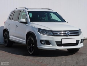 Volkswagen Tiguan , Salon Polska, Serwis ASO, 174 KM, DSG, Skóra, Navi, Xenon,