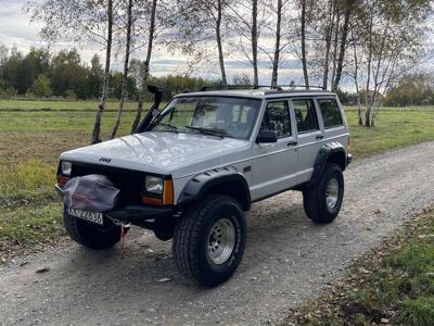 Jeep Cherokee silnik Mercedes 2,5 TD OM605