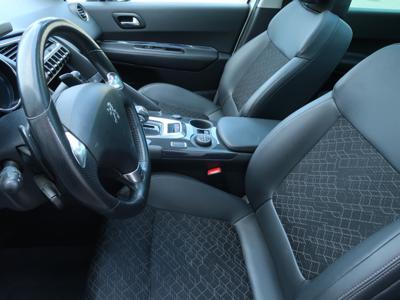 Peugeot 3008 2013 Hybrid4 4x4