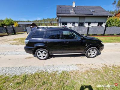 Sprzedam MITSUBISHI OUTLANDER wersja DAKAR 2.4 plus instalac