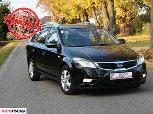 Kia Ceed 1.4 benzyna 105 KM 2011r. (Kampinos)