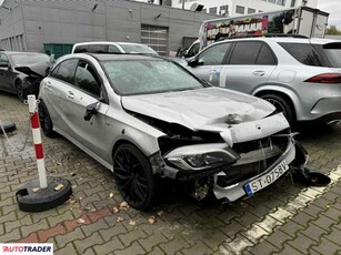 Mercedes Pozostałe 2.0 benzyna 381 KM 2017r. (Komorniki)